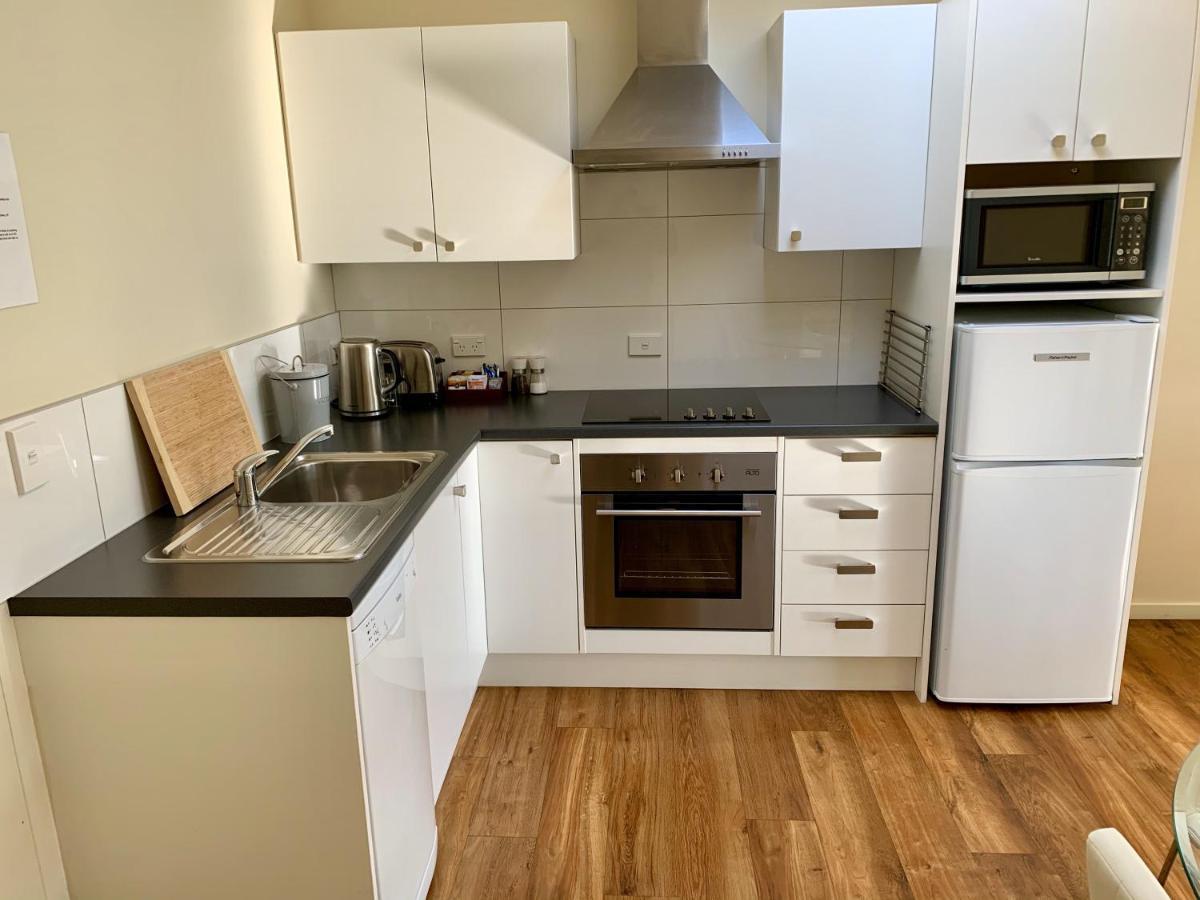 Amberley Serviced Apartments Экстерьер фото